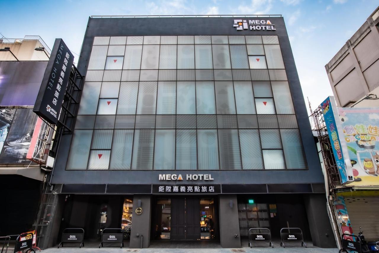 Mega Hotel Chiayi City Exterior photo